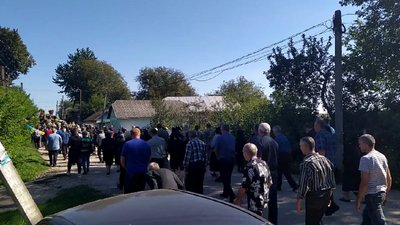 На Прикарпатті прощаються із бійцем, що загинув у зоні ООС На Прикарпатті прощаються із бійцем, що загинув у зоні ООС