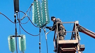 На Рівненщині перевіряють готовність електромереж до роботи в грозовий період