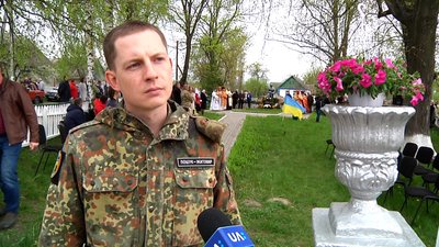 На Житомирщині перепоховали останки 100 воїнів, які загинули в Другій світовій На Житомирщині перепоховали останки 100 воїнів, які загинули в Другій світовій