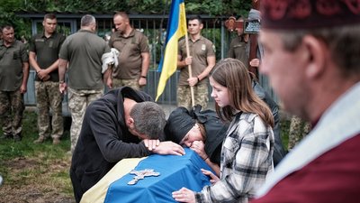 "У селі був великий переворот, на жаль, ціною його загибелі". Історія бійця з Буковини Дмитра Чайки "У селі був великий переворот, на жаль, ціною його загибелі". Історія бійця з Буковини Дмитра Чайки