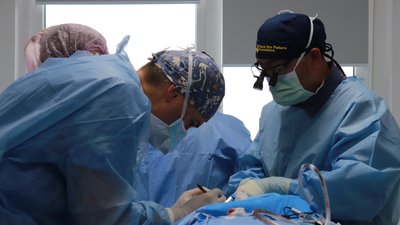 30 операцій військовим за чотири дні. У Франківську канадські та американські хірурги завершили місію "Face the Future" 30 операцій військовим за чотири дні. У Франківську канадські та американські хірурги завершили місію "Face the Future"