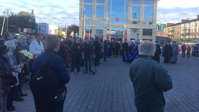 У Луцьку вшанували загиблих в АТО/ООС бійців У Луцьку вшанували загиблих в АТО/ООС бійців