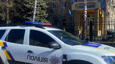 8 підлітків напали на 13-річну дівчинку на Полтавщині: що каже поліція