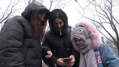 сестри, Маріуполь