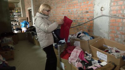 Робота волонтерського штабу на Волині: допомагають військовим і переселенцям Робота волонтерського штабу на Волині: допомагають військовим і переселенцям