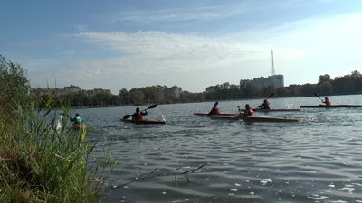 В Івано-Франківську закрили сезон з веслування на каное та байдарках В Івано-Франківську закрили сезон з веслування на каное та байдарках