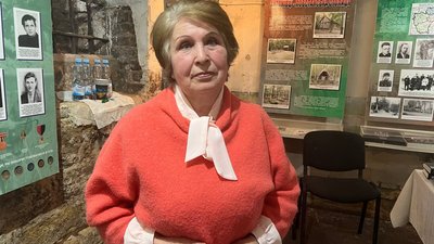 Співробітниця музею Леся Олійник Співробітниця музею Леся Олійник