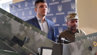 У Житомирі ЗСУ передали безпілотний комплекс, придбаний за донати та кошти благодійників У Житомирі ЗСУ передали безпілотний комплекс, придбаний за донати та кошти благодійників
