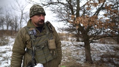 "Щоб зброя не застоювалась": як тренуються воїни на Сумщині "Щоб зброя не застоювалась": як тренуються воїни на Сумщині