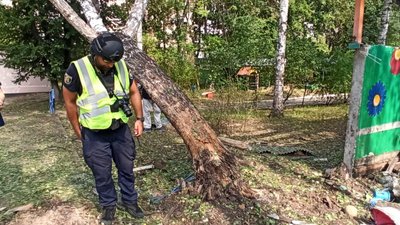 Росіяни випустили по Харкову 9 снарядів вранці 30 серпня: під обстріл потрапив дитсадок Росіяни випустили по Харкову 9 снарядів вранці 30 серпня: під обстріл потрапив дитсадок