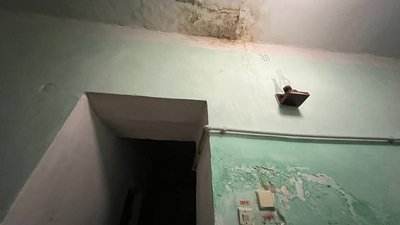 Прогнила підлога, сиплеться стеля — приміщення Центру детоксикації і медичного витвереження у Бердичеві потребує ремонту Прогнила підлога, сиплеться стеля — приміщення Центру детоксикації і медичного витвереження у Бердичеві потребує ремонту