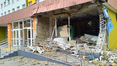 Ще один військовий РФ обвинувачується в обстрілі лікарні у Тростянці на Сумщині Ще один військовий РФ обвинувачується в обстрілі лікарні у Тростянці на Сумщині