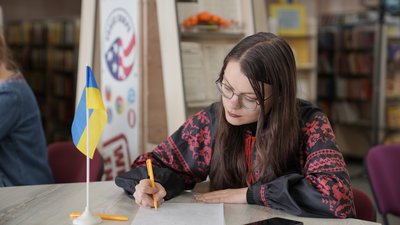 Диктант національної єдності в укритті у Полтаві