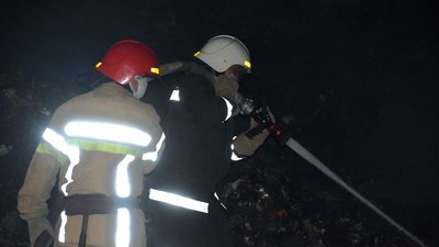 На Миколаївщині горить сміттєзвалище На Миколаївщині горить сміттєзвалище