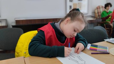 У Полтаві провели захід за участю дітей із синдромом Дауна та волонтерів: що робили та яка мета У Полтаві провели захід за участю дітей із синдромом Дауна та волонтерів: що робили та яка мета