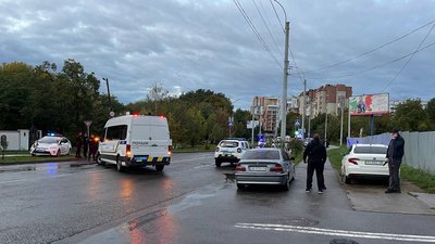 У Чернівцях під час спецоперації вбили поліцейську, її напарника поранили