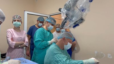 У львівському "Охматдиті" лікарі повернули слух трьом дітям