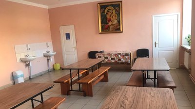 Їдальня у Львівському центрі нічного перебування Їдальня у Львівському центрі нічного перебування