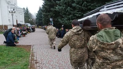 У Полтаві попрощалися із загиблим на війні Сергієм Байраком