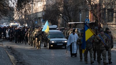 В Ужгороді попрощалися із полеглим на війні Олександром Михалком В Ужгороді попрощалися із полеглим на війні Олександром Михалком