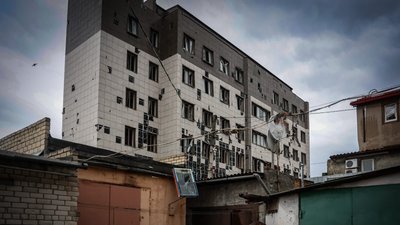 Херсон, жовтень 2025 року, вулиця, місто, готель