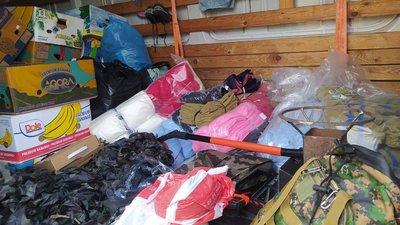 Парфуми із запахом дискотеки, війни та копченої ковбаси: як одеський бізнесмен допомагає армії Парфуми із запахом дискотеки, війни та копченої ковбаси: як одеський бізнесмен допомагає армії