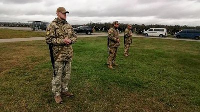 Солдат та молодший сержант: на Чернігівщині попрощалися з двома загиблими бійцями Солдат та молодший сержант: на Чернігівщині попрощалися з двома загиблими бійцями