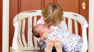У Дніпрі більш ніж тисяча дітей виховується в сімейних дитбудинках та патронатних сім’ях