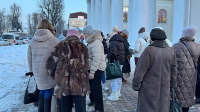 Понад 20 людей вийшли на акцію через тривалі відключення електроенергії, Хмельницький