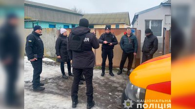 На Чернігівщині чадним газом отруїлися батько та троє неповнолітніх дітей: їх госпіталізували до лікарні