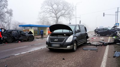 Дві ДТП за участю восьми авто Дві ДТП за участю восьми авто