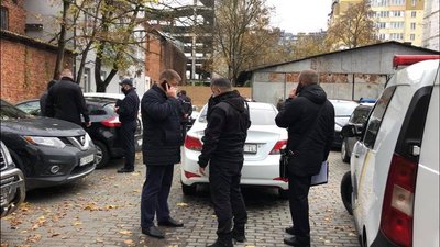 У Франківську затримали "мінувальника" офісу політичної партії У Франківську затримали "мінувальника" офісу політичної партії