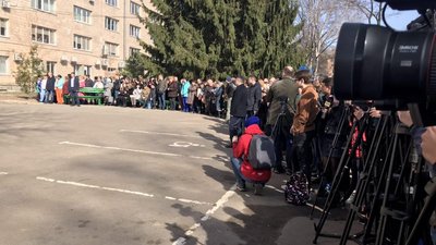 6 березня президент оглянув лікарню у Полтаві