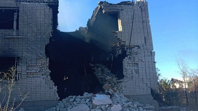Армія РФ обстріляла Садове на Херсонщині: зруйнована адмінбудівля