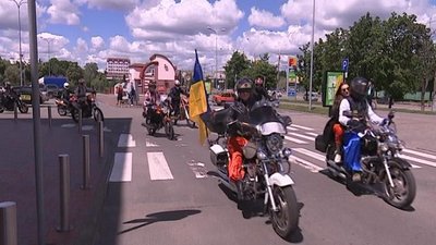Сумські байкери у вишиванках влаштували мотопробіг