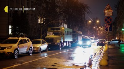 Кияни протестують під МВС через напади на "Хвильовий" Кияни протестують під МВС через напади на "Хвильовий"