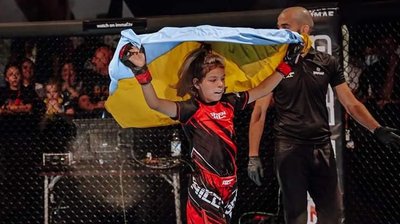 13-річна волинянка стала дворазовою чемпіонкою світу з ММА