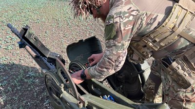 "Нищимо "шахеди" майже цілодобово": як мобільно-вогневі групи працюють на Запорізькому напрямку