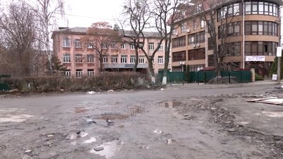 Від проспекту і до церкви: у Рівному запланували капремонт вулиці. Місцеві кажуть, дочекалися через два роки Від проспекту і до церкви: у Рівному запланували капремонт вулиці. Місцеві кажуть, дочекалися через два роки