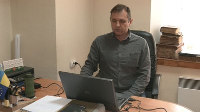 Незаконний готель у хасидському кварталі в місті на Черкащині: що каже влада і забудовник Незаконний готель у хасидському кварталі в місті на Черкащині: що каже влада і забудовник