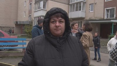 Майданчик перекопали і залишили без гойдалок: у Тернополі мешканці будинку шукають рішення Майданчик перекопали і залишили без гойдалок: у Тернополі мешканці будинку шукають рішення