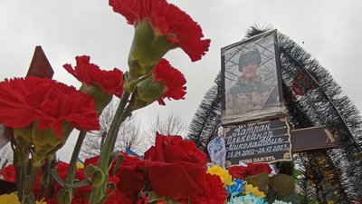 Прощання, загиблий воїн, окупована Херсонщина, загибель під Мар'їнкою, 95 бригада Прощання, загиблий воїн, окупована Херсонщина, загибель під Мар'їнкою, 95 бригада