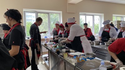 Учасники проєкту "Кулінарні хаби" Учасники проєкту "Кулінарні хаби"