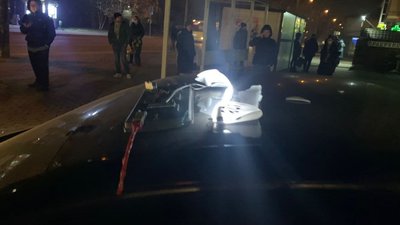 В Івано-Франківську п’яний чоловік побився з водієм таксі В Івано-Франківську п’яний чоловік побився з водієм таксі