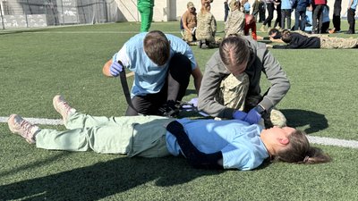 Понад 150 учасників з 19 областей змагалися у керуванні безпілотниками, стрілецькій підготовці і тактичній медицині Понад 150 учасників з 19 областей змагалися у керуванні безпілотниками, стрілецькій підготовці і тактичній медицині
