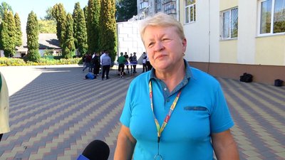 У Житомирі в школі №17 стартував олімпійський тиждень – 150 дітей взяли участь у руханці У Житомирі в школі №17 стартував олімпійський тиждень – 150 дітей взяли участь у руханці