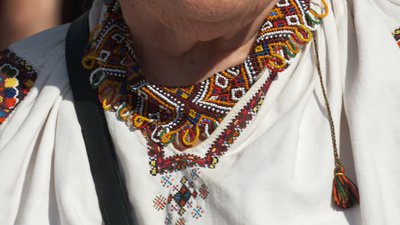 406 дівчат та жінок у гуцульських ґерданах. На Прикарпатті встановили новий рекорд України 406 дівчат та жінок у гуцульських ґерданах. На Прикарпатті встановили новий рекорд України
