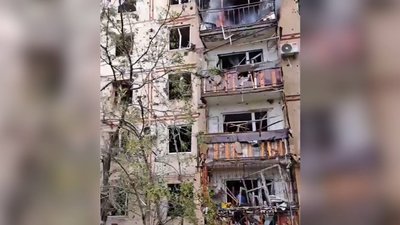 На Херсонщині армія РФ скинула авіабомбу на житловий квартал у тимчасово окупованій Новій Каховці