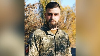 Військовослужбовця з Черкащини нагородили Хрестом бойових заслуг