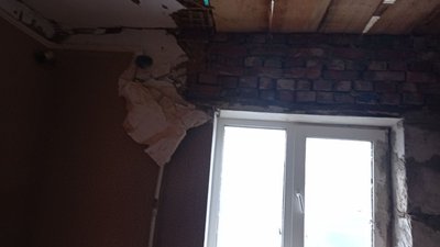 У Великій Писарівці на Сумщині без даху залишився будинок після обстрілів з боку Росії У Великій Писарівці на Сумщині без даху залишився будинок після обстрілів з боку Росії